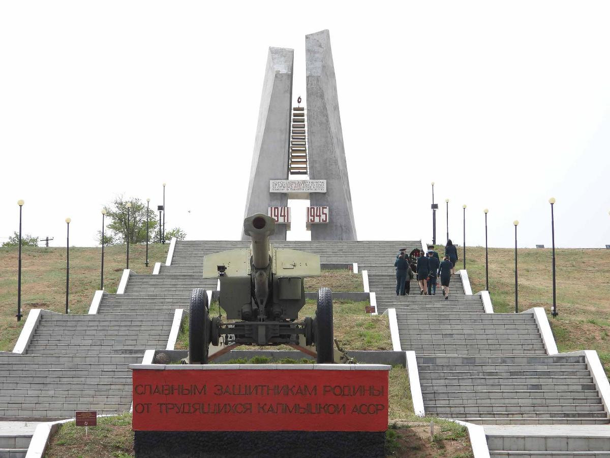 Памятник воинам 28-й армии (Хулхута)