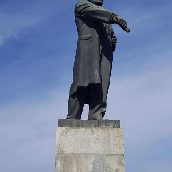 Памятник В.И. Ленину