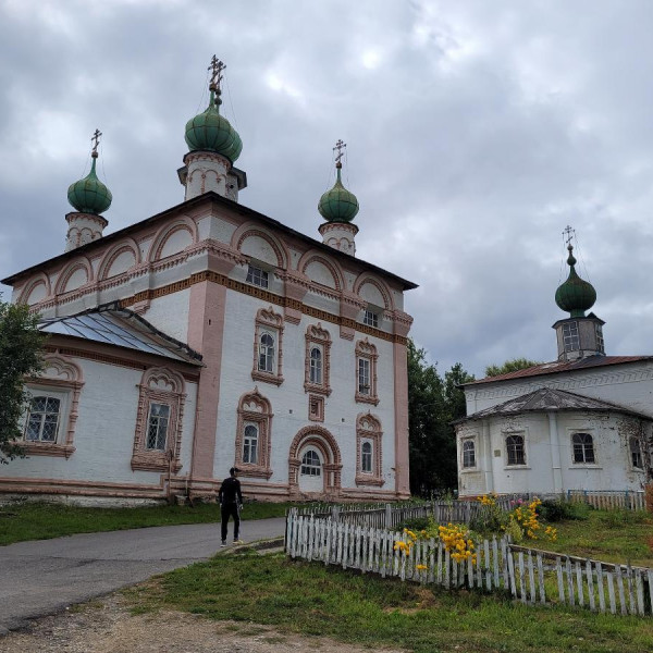 Ансамбль Спасской и Архангельской церквей