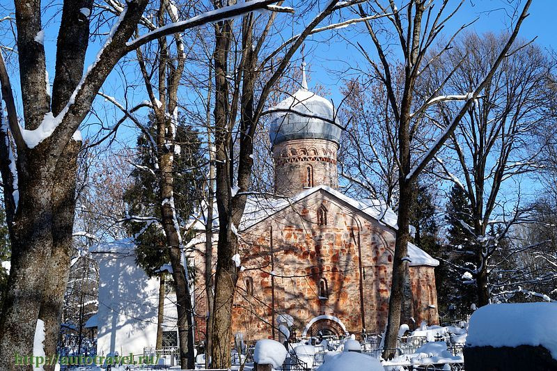 Церковь Рождества Христова на Красном поле