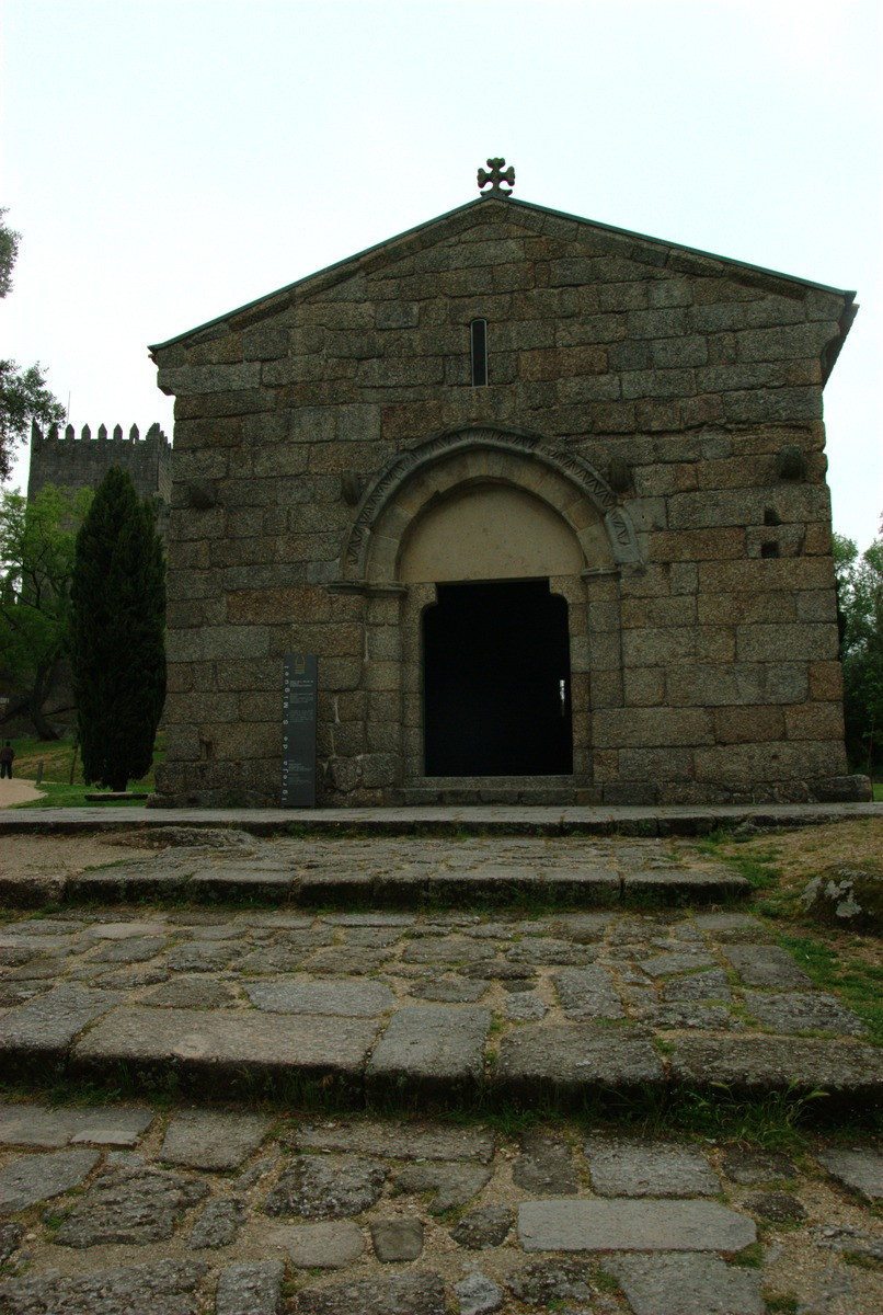 Церковь св.Мигеля/Igreja de São Miguel do Castelo