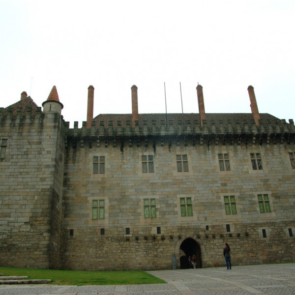 Дворец Браганса/Paço dos Duques de Bragança