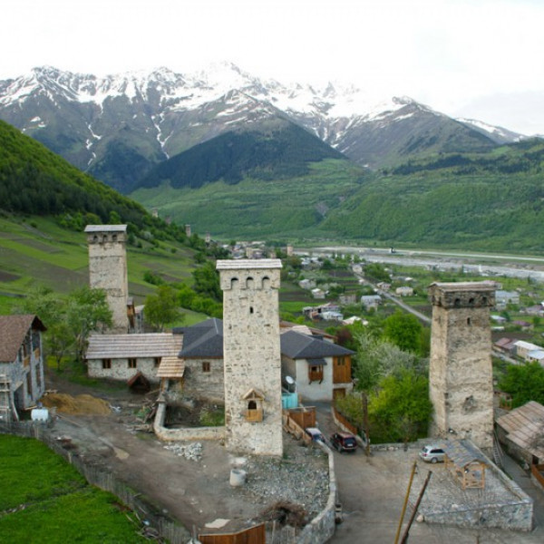 Архитектура Местиа