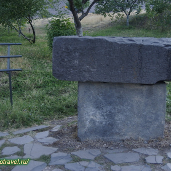 Храм Гарни