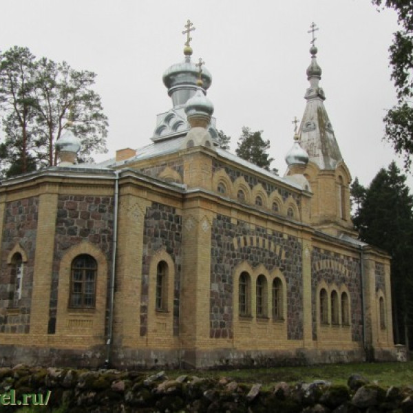 Православная церковь в Куристе