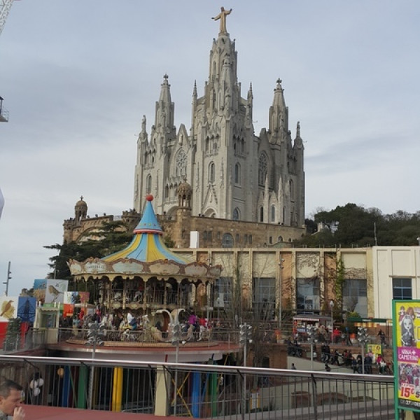 Церковь святого Сердца/Templo Expiatorio del Sagrado Corazón