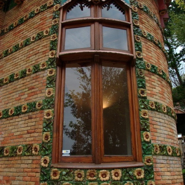 Капричо/Capricho de Gaudí