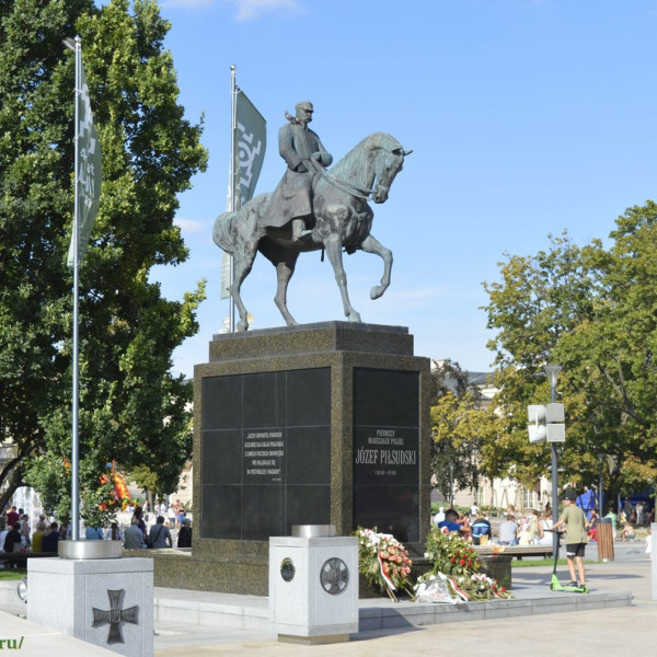 Памятник Юзефу Пилсудскому