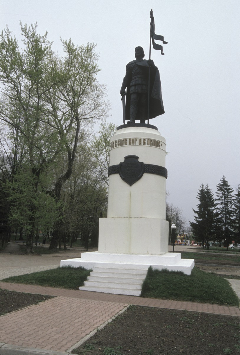 Памятник Александру Невскому