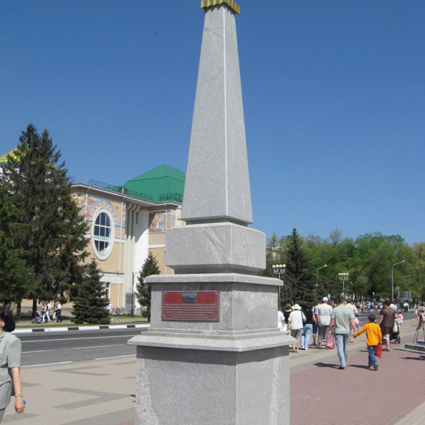 Памятники на Музейной площади