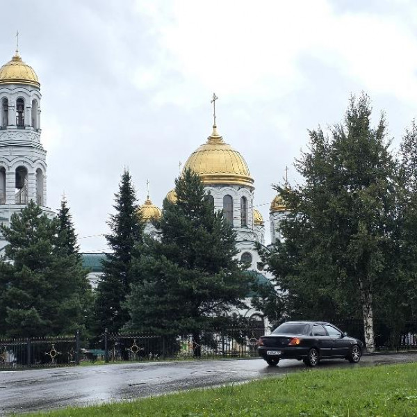 Собор Троицы Живоначальной