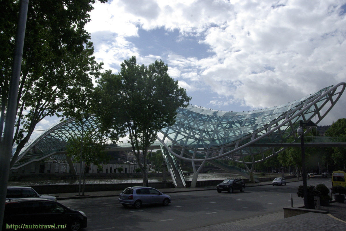 Мост Мира