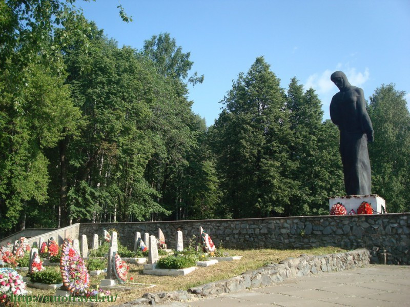 Мемориал "Скорбящая" (Пермь)