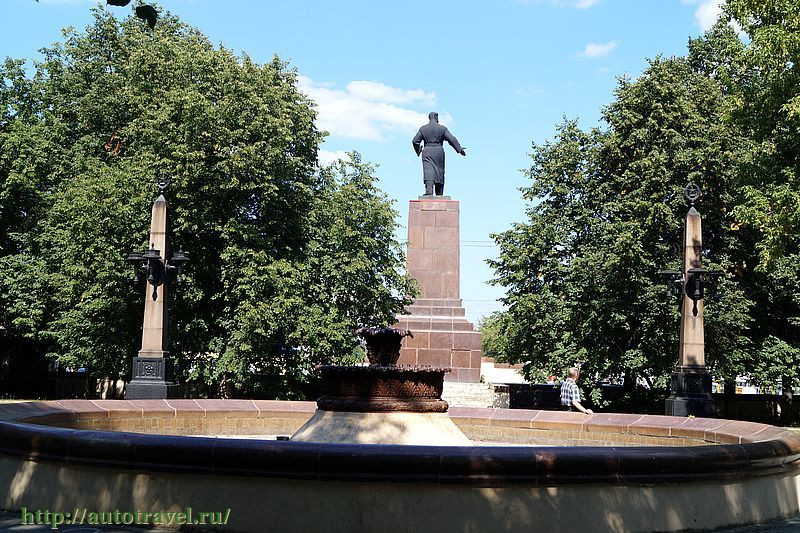 Памятник Серго Орджоникидзе (Екатеринбург)