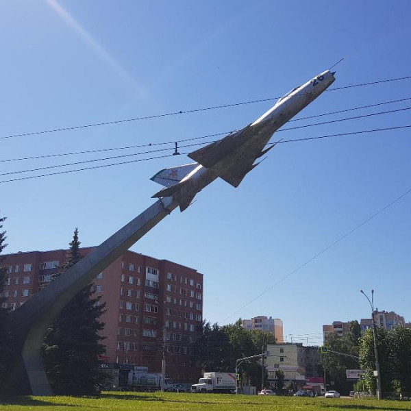 Стела "Истребитель-перехватчик Су-9" (Пенза)